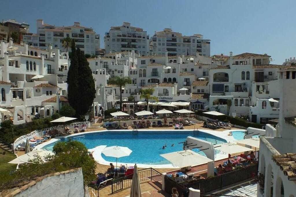 797 Hr - Pueblo Evita- Andalusian Apartment With Terrace. Benalmadena Bagian luar foto